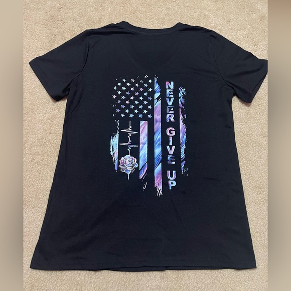 Medium “Never Give Up” Tee - Picture 1 of 8